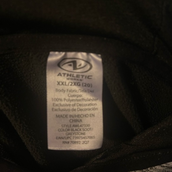 Athletic Works Hoodie with Thumb Holes​​​​​ - Picture 4 of 4